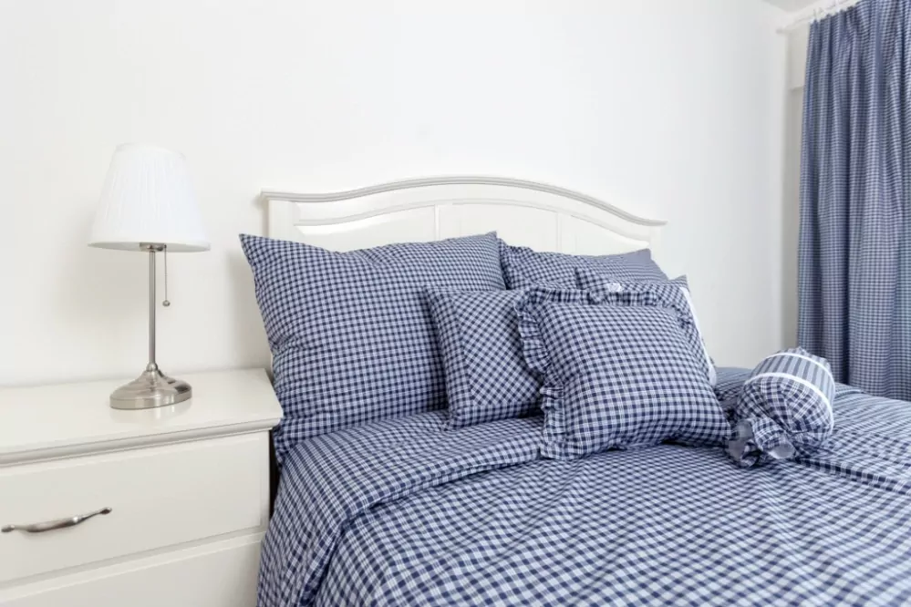 Krepové povlečení MODRÁ KOSTIČKA pozitiv - 140/200 + 70/90