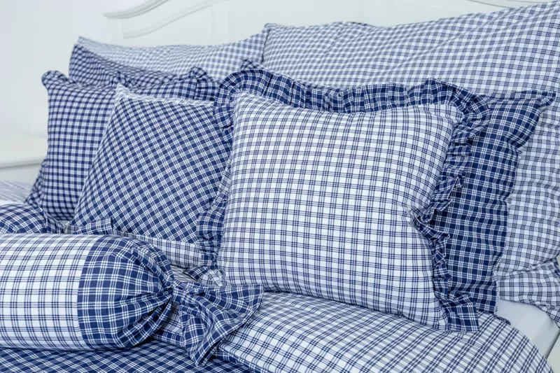 Krepové povlečení MODRÁ KOSTIČKA negativ/pozitiv - 1x 240 x 220 + 2x 70 x 90