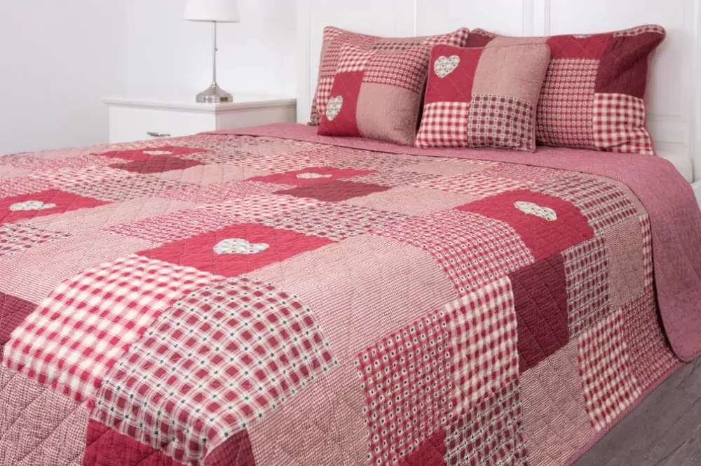 Oboustranný prošívaný přehoz DELUXE Patchwork červený - 240/220 cm