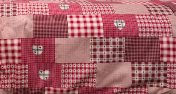 Bavlněný povlak váleček PATCHWORK červený - 50/15