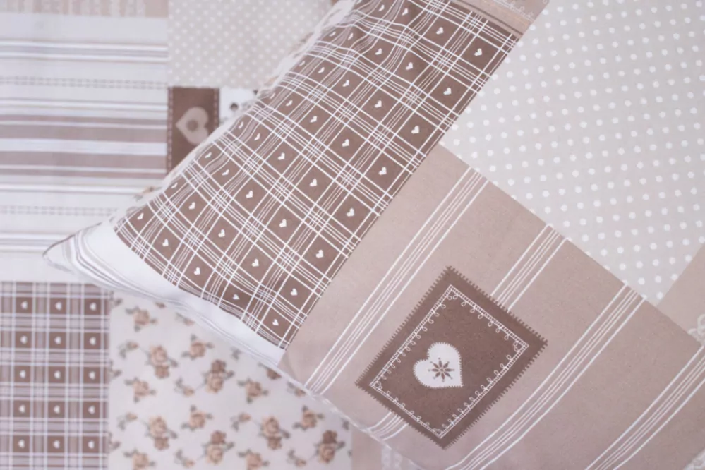 Metráž krep PATCHWORK BÉŽOVÝ