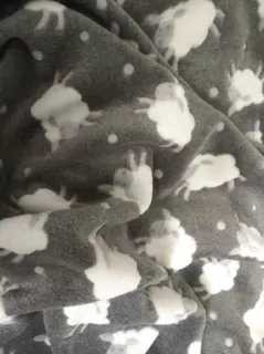 Povlečení mikroflanel do postýlky Ovečky tmavě šedé