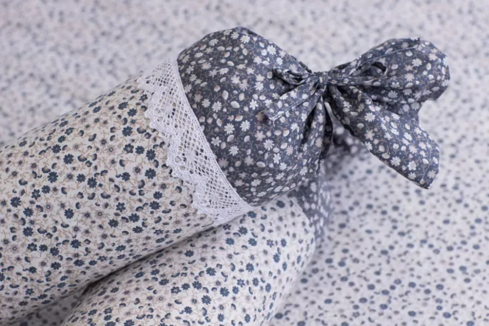 Bavlněný povlak váleček KYTIČKA modrá pozitiv/negativ - 50/15