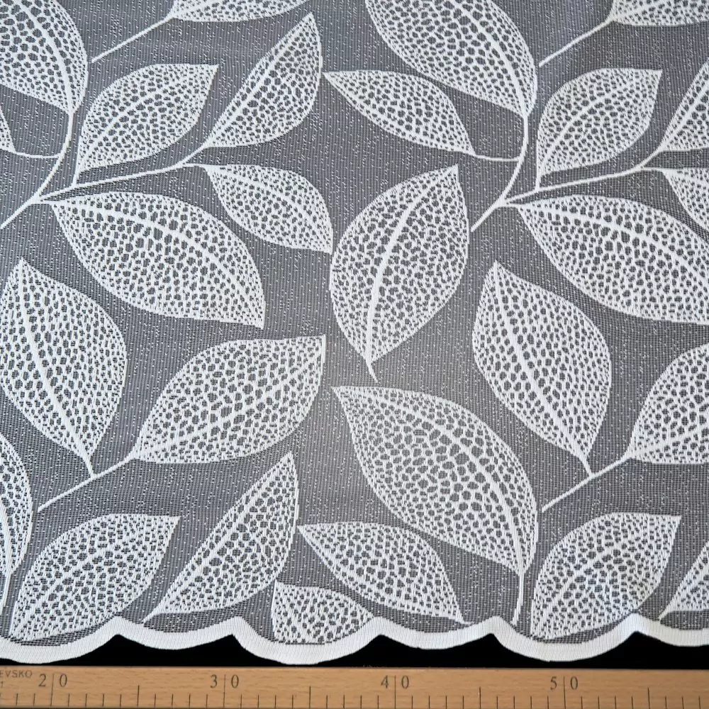 Žakárová záclona metráž Listana 