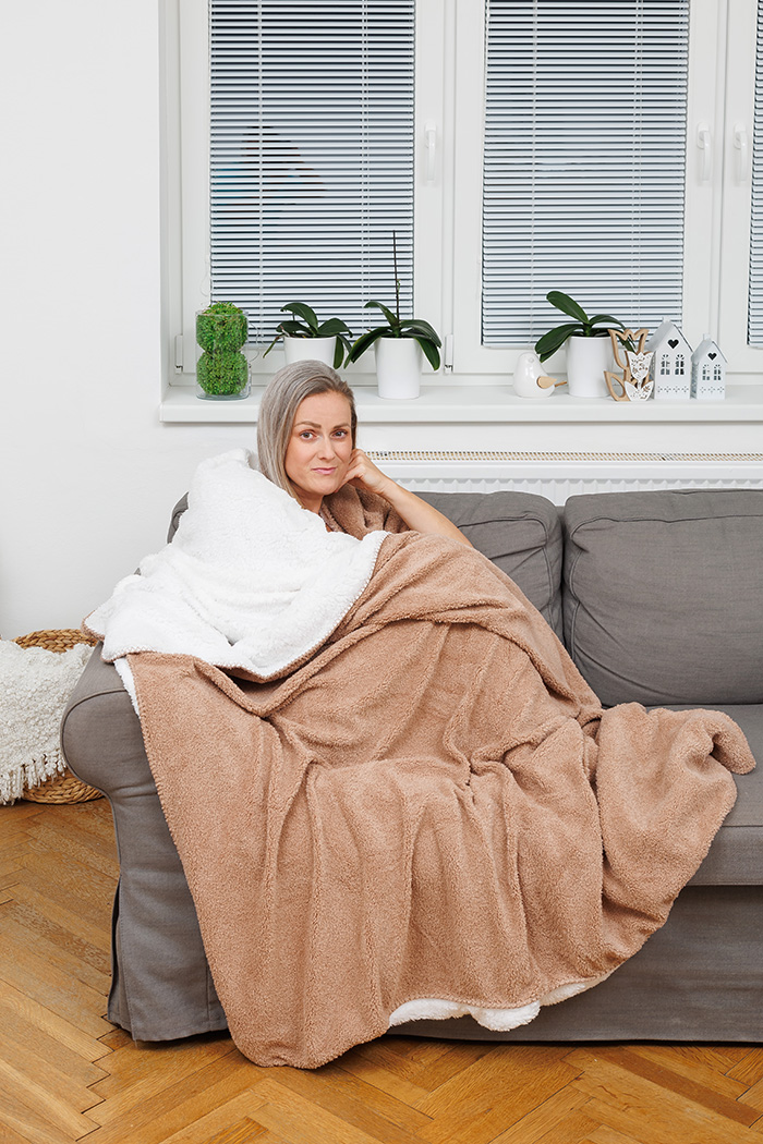 Kudrnatá deka OVEČKA COZY 150 x 200 cm – ČOKOLÁDA