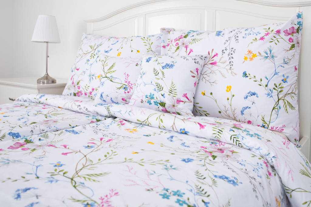 Krepové povlečení LOUKA - 140/220 + 70/90