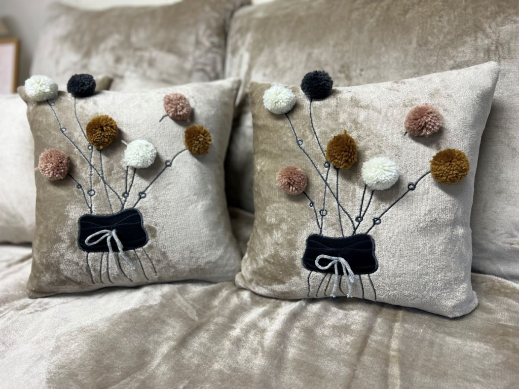 Povlak mikroflanel BALÓNKY béžové - 40x40 cm