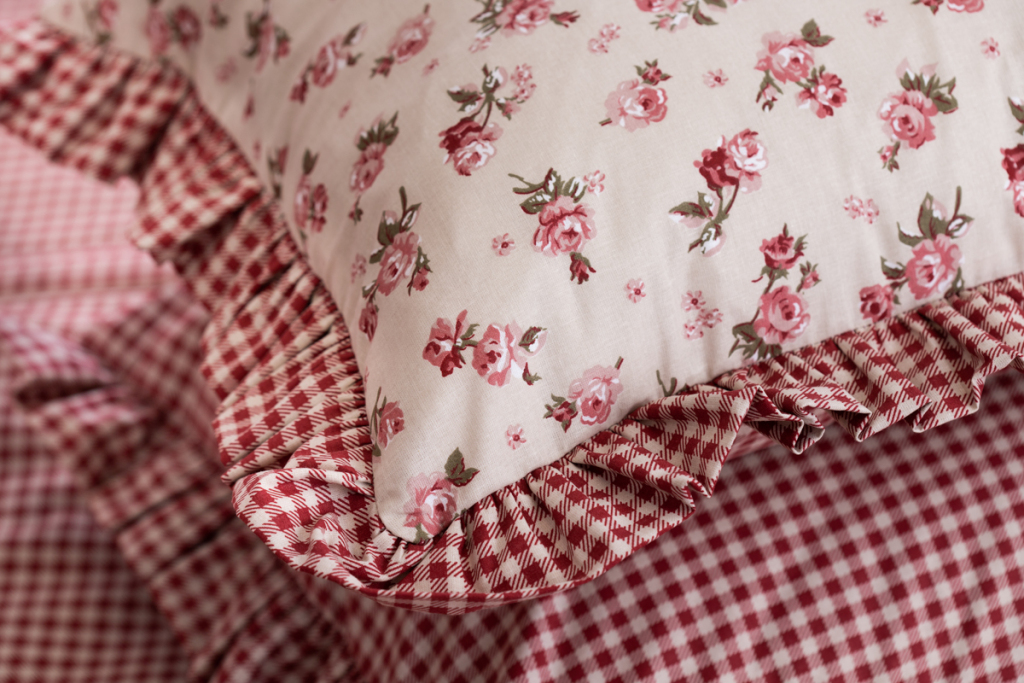 Krepový povlak MANON / bordó PEPITO