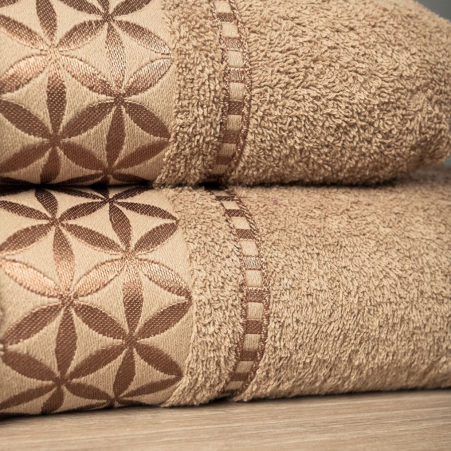 Osuška froté Paula 70x140cm - oříšková