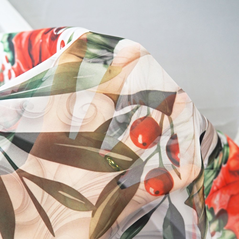 Voálová kusová záclona Vánoční růže