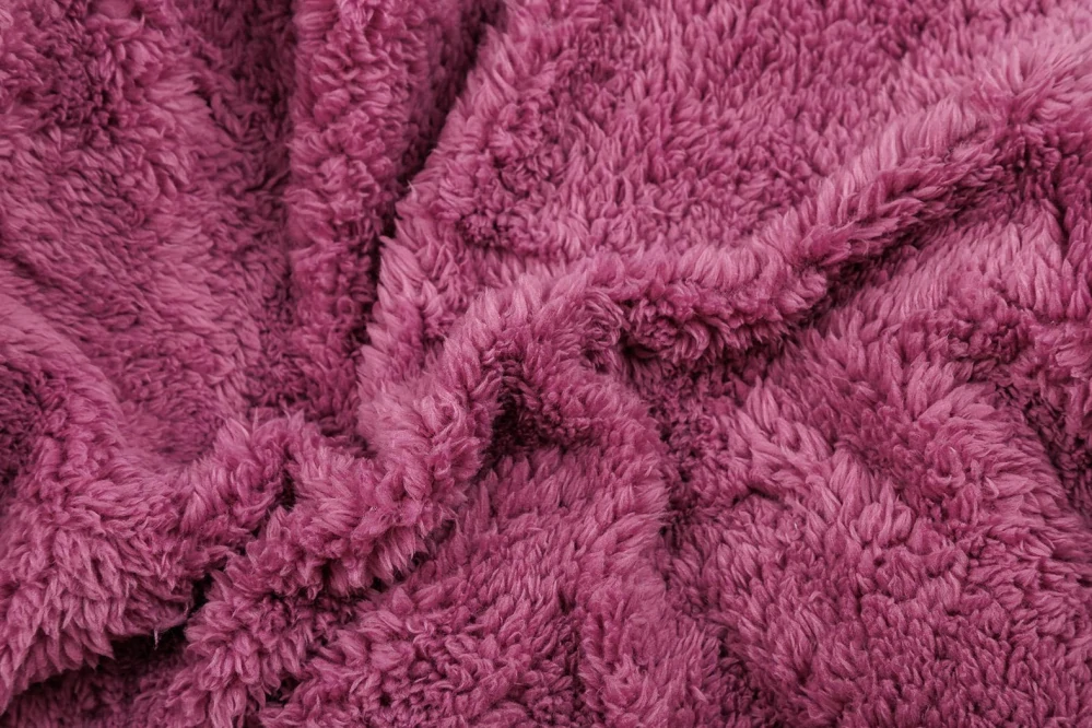 Deka OVEČKA® 150x200 cm - TMAVĚ FIALOVÁ