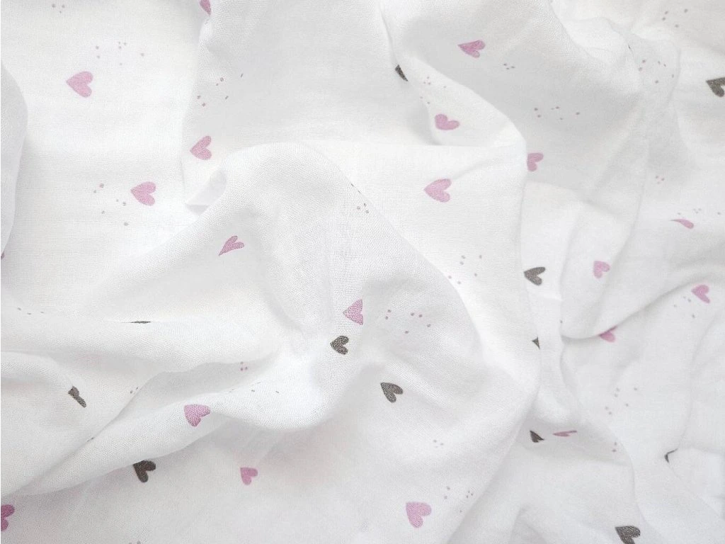 Zavinovací plena 120x120 cm Fialová srdíčka (balení 1 ks)