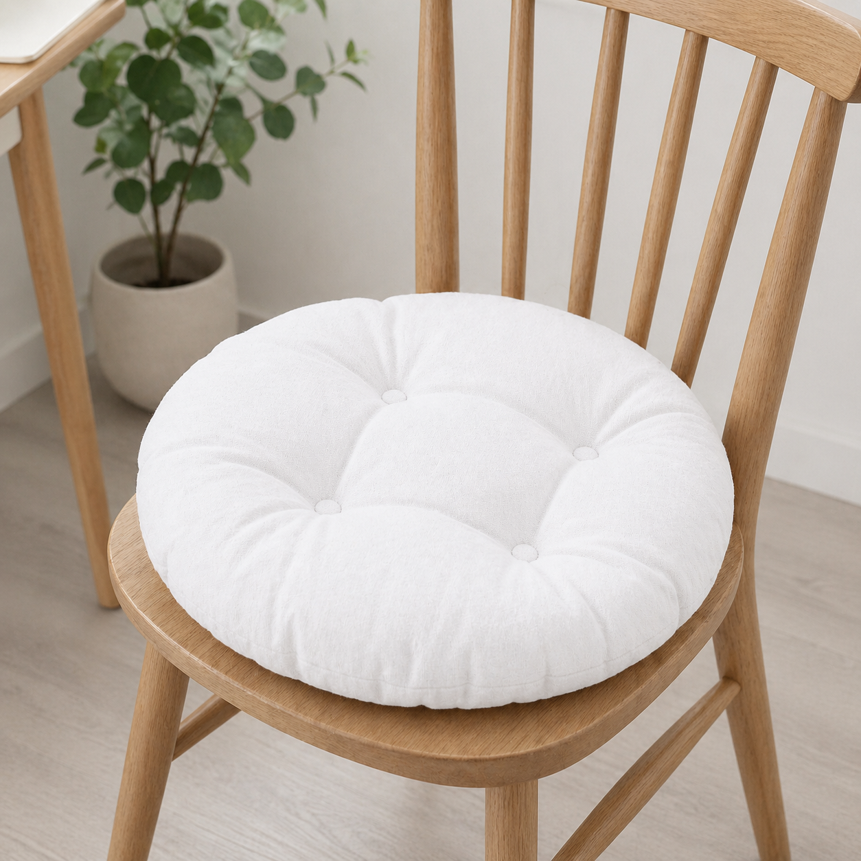 Sedák UNI prošívaný kulatý 40cm - bílý