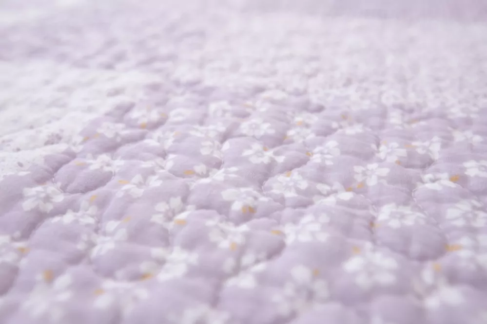 Oboustranný prošívaný přehoz DELUXE Patchwork lila - 140/200 cm