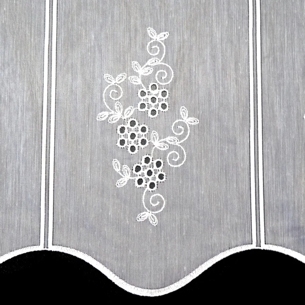 Vitrážová záclona metráž Samanta - výška 70cm