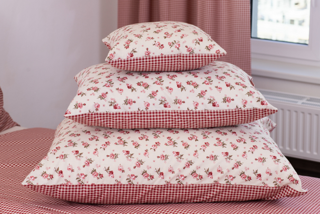 Krepové povlečení růže MANON / bordó PEPITO - 200/200 + 2ks 70/90