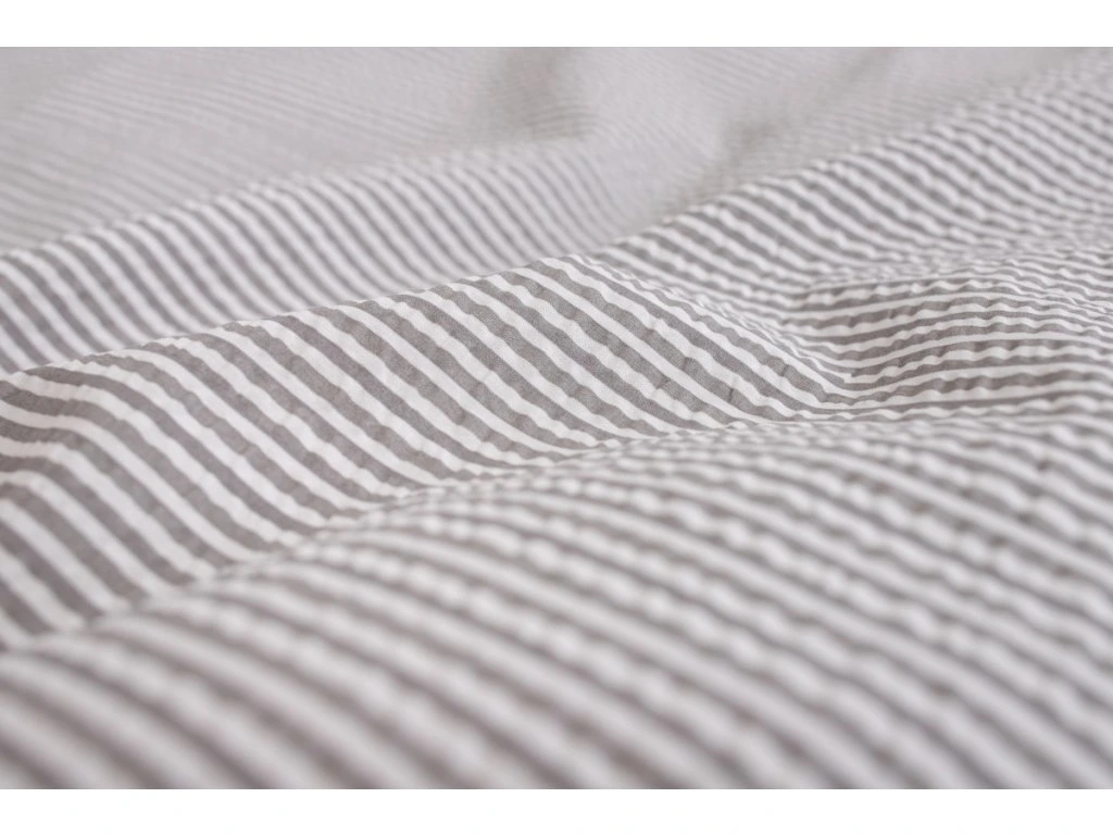 Krepové povlečení KYTIČKA BORDÓ / šedý proužek – 220x200 + 2ks 70x90