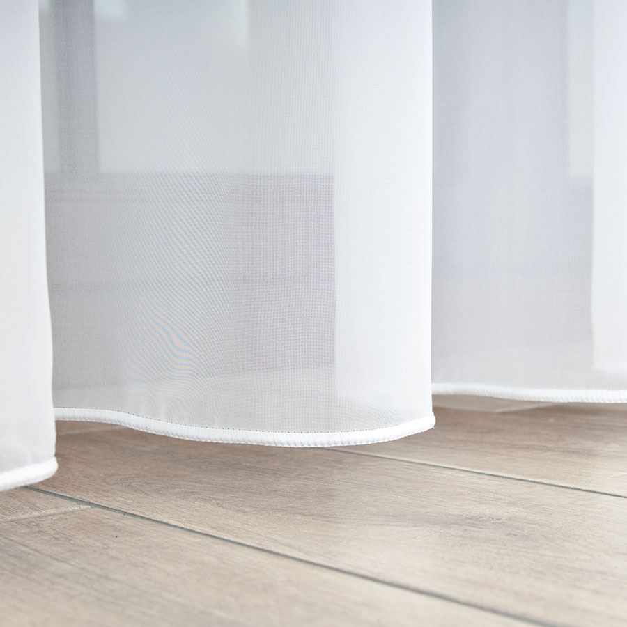 Hladký bílý voál LUX s olůvkem metráž - výška 300cm