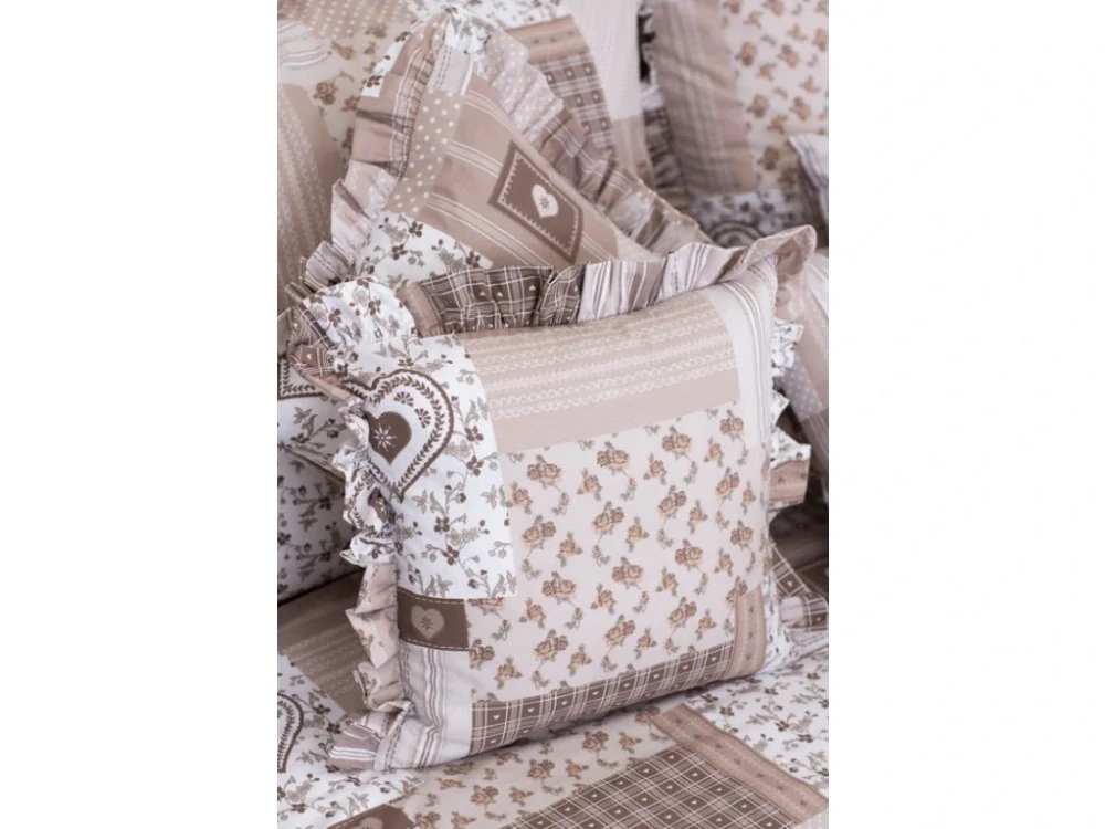 Dekorativní krepové povlaky BÉŽOVÝ PATCHWORK