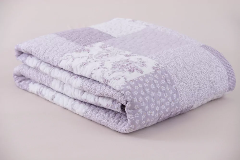Oboustranný prošívaný přehoz DELUXE Patchwork lila - 140/200 cm