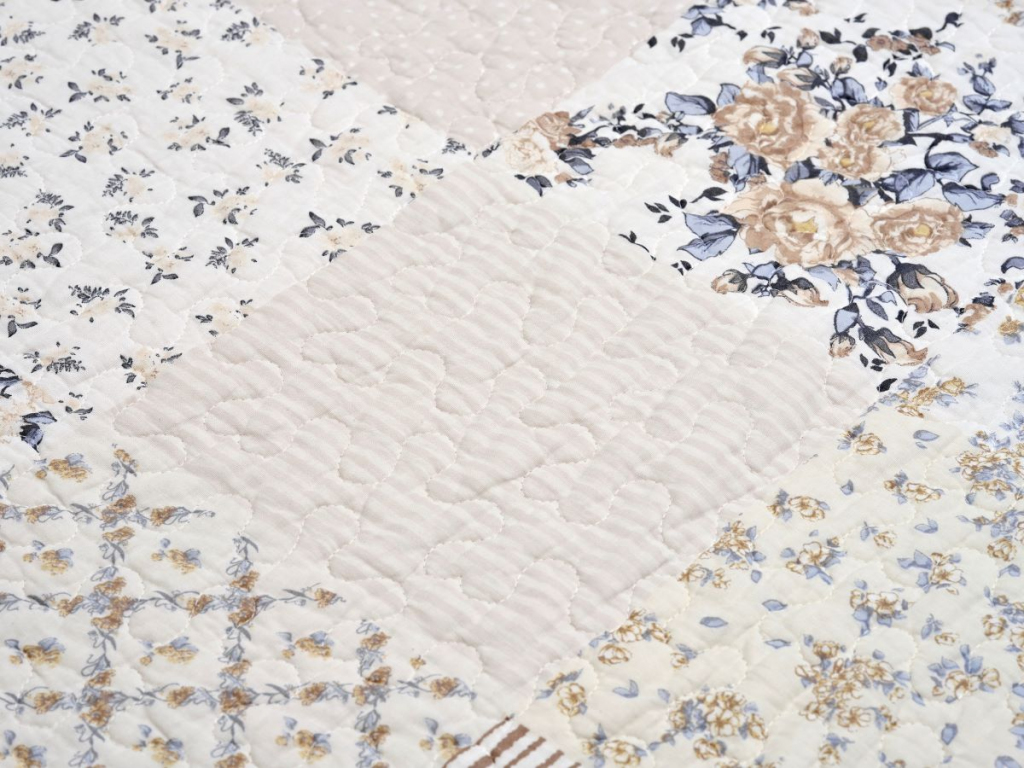 Oboustranný prošívaný přehoz DELUXE PATCHWORK ALLURE - 140/200 cm