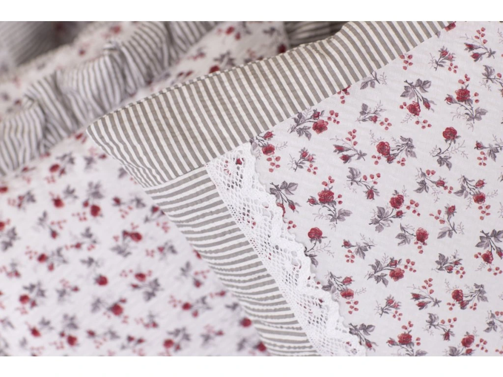 Povlak bavlna KYTIČKA BORDÓ / šedý proužek - 40x40 cm