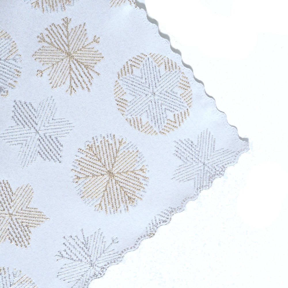 Vánoční teflonový ubrus SNĚHOVÉ VLOČKY 80x80 cm