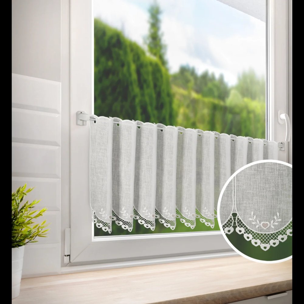 Vitrážová záclona metráž Srdíčka