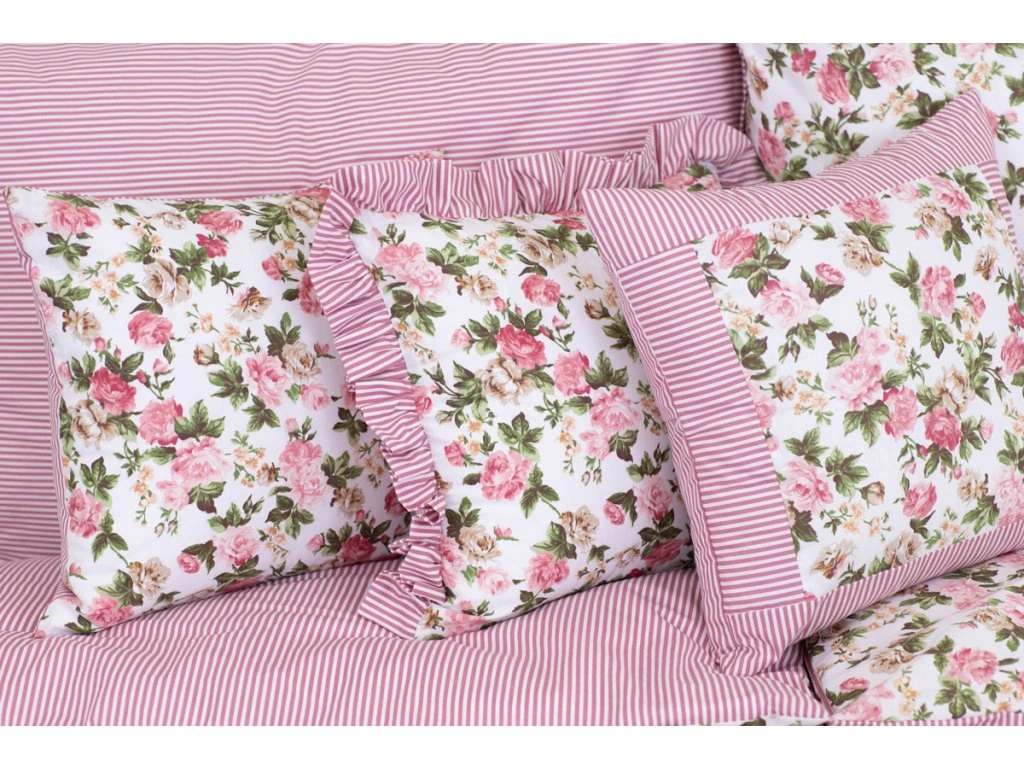 Krepový povlak Rustikální růže s růžovým proužkem