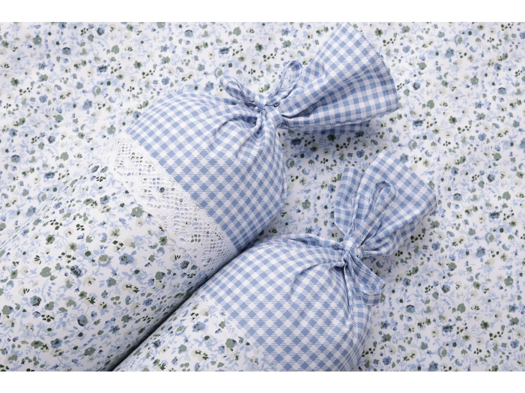 Bavlněný povlak s kanýrem INÉS s modrou pepito kostičkou - 40x40 cm