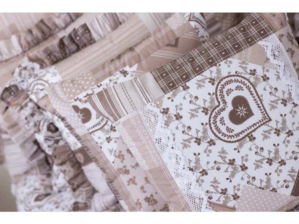 Dekorativní krepové povlaky BÉŽOVÝ PATCHWORK