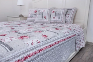 Oboustranný prošívaný povlak DELUXE TANGO RED - 70/50 cm