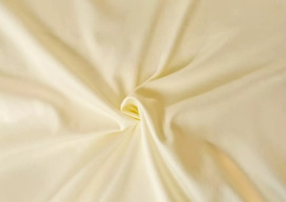 Saténové prostěradlo LUXURY COLLECTION smetanové - 90/200 cm