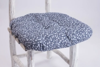 Prošívaný podsedák na židli 40/40 - Kytička modrá pozitiv