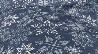 Metráž bavlna Snowflakes tmavě modré