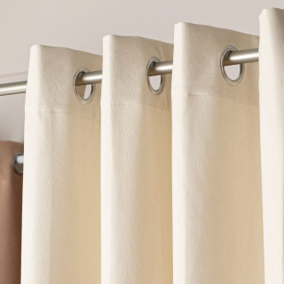 Kusový závěs s kroužky MILAS krémový - 250x140cm