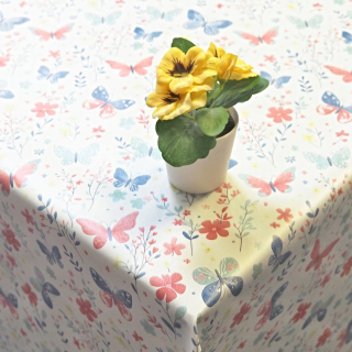 PVC ubrusovina - Červení motýlci