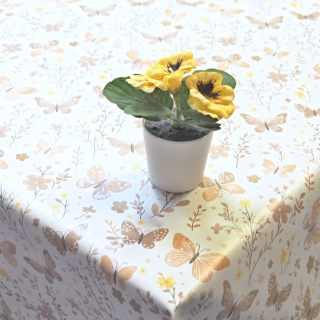 PVC ubrusovina - Béžoví motýlci