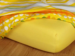 Prostěradla jersey tmavě žlutá - 90/200/20